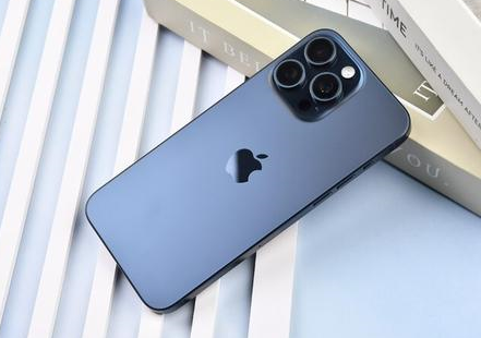 高邮苹果维修点分享iPhone 15 Pro Max屏幕更换全新实操风险 